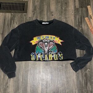 Cropped Graphic long sleeve woman’s top - medium